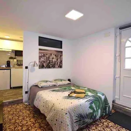 Dans Maison Individuelle Apartment *